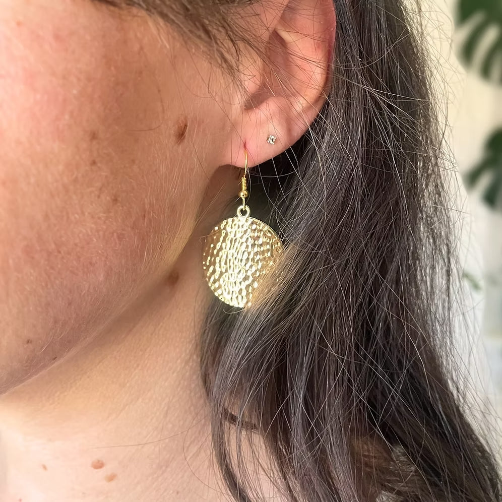 Boucles d'oreilles - Carthage - Laiton martelé - image 2