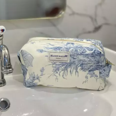 Trousse de toilette - TOILE DE JOUY bleue - image 1